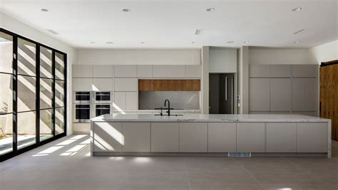 5,987-square-foot Paradise Valley modern home with four bedrooms