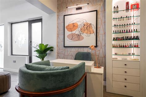 Bloom Hair Salon – Design by Daisy