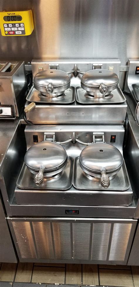 Waffle House Waffle Maker