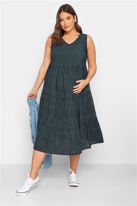 BUMP IT UP MATERNITY Plus Size Curve Navy Blue Tiered Broderie Dress ...