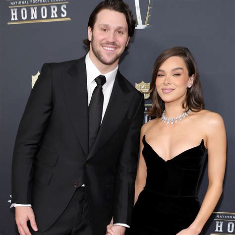 Pregnant Hailee Steinfeld on Josh Allen's Valentine's Day Request