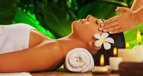 "How to Use Peppermint Essential Oil: A Complete Guide" – The Love Co