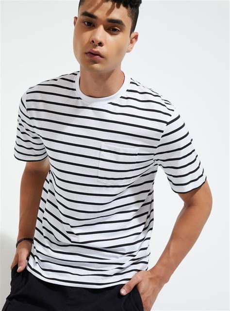 Buy URB_N Men Regular Fit Striped T-shirt Online at just Rs. 399.0 ...