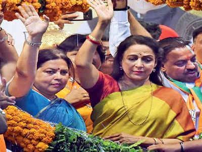 Glad Modiji came and rescued the country: Hema Malini - Times of India
