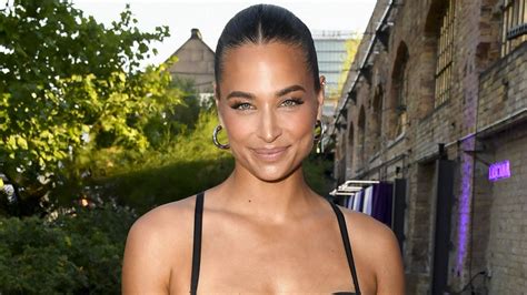 Fast fertig: Amira Aly präsentiert stolz ihr neues Zuhause