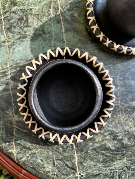 Deep Bowl With Saucer (Set of Two) | Longpi Black Pottery – Zhaviah Studio
