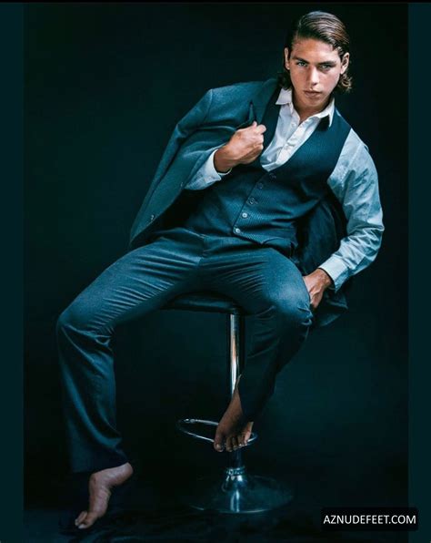 EVAN ADAMS Feet - AZNudeFeet Men