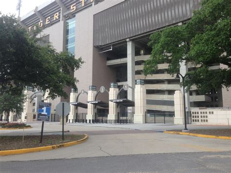 S Stadium Dr Parking - Parking in Baton Rouge | ParkMe
