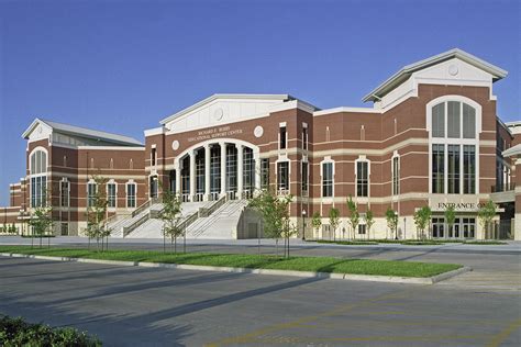 Richard Berry Center - IN2 Architecture