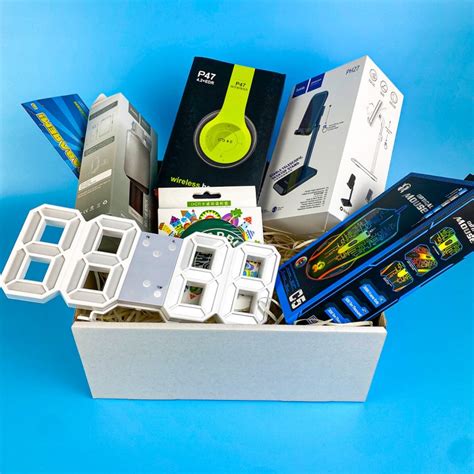 Gadget Box (Гаджет Бокс) - сюрприз-бокс подарунковий набір з гаджетами ...