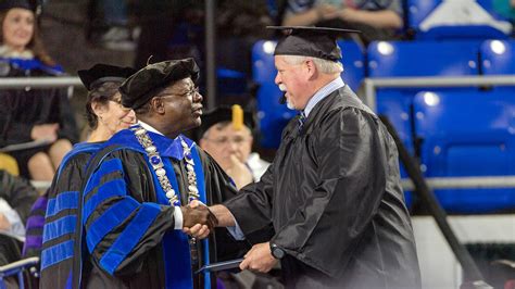 Applied Leadership Program - Adult Degree Completion Program