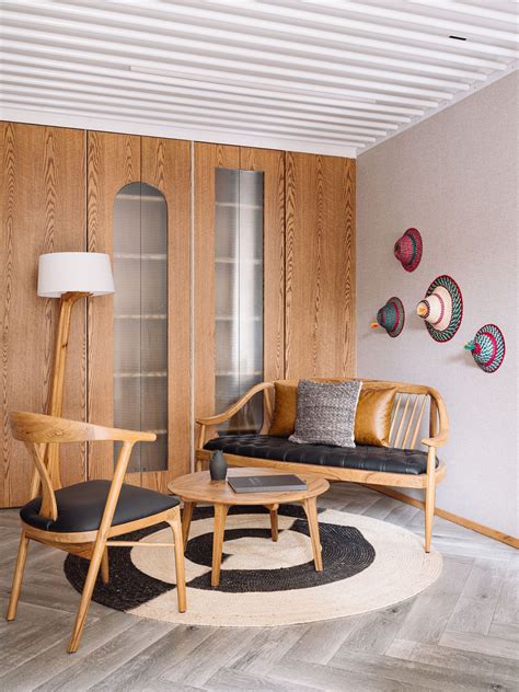 A Kolkata office that fuses Scandinavian design and heritage elements ...