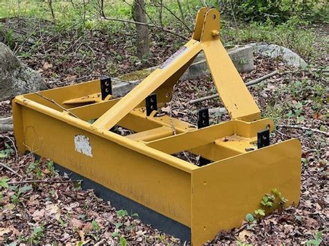 How to Use a Box Blade On Compact Tractor 的图像结果