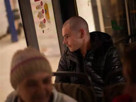 'Our roots are there': Ukrainians cross front line for home - Risking ...