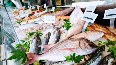 Enjoy Fresh Seafood at One of Kauai’s Fish Markets