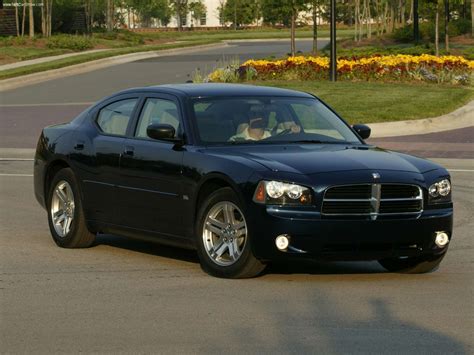 Dodge Charger SXT (2006) - pictures, information & specs