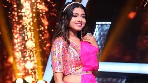 Arunita Kanjilal's movie debut with Dulquer Salmaan starrer; fans heap ...