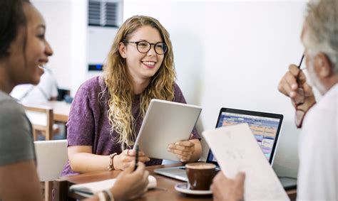 Switch to Gradelink and Simplify School Administration