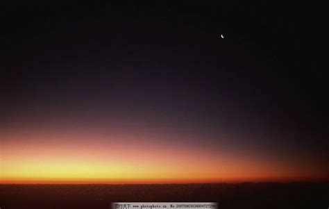 Evening sky 库存图片. 图片 包括有 夜间, 海运, 影子, 天空, 黄色, 背包 - 171820195