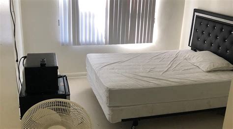 MARIACHI PLAZA HOTEL (Los Angeles) - Guesthouse Reviews & Photos ...