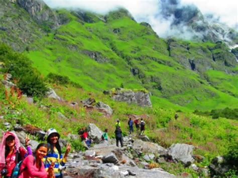 Valley Of Flowers Saw A Record Number Of Visitors This Year, Here's Why ...