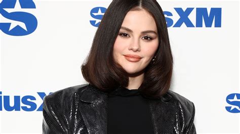Selena Gomez’ BB-Cream-Nails sind der perfekte Nagellack-Trend für ...