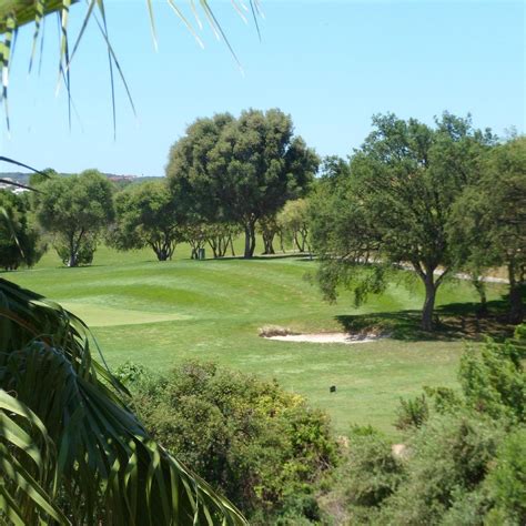 https://dynamic-media-cdn.tripadvisor.com/media/photo-o/08/35/d5/4a/club-de-golf-la-canada.jpg?h=1200&s=1&w=1200