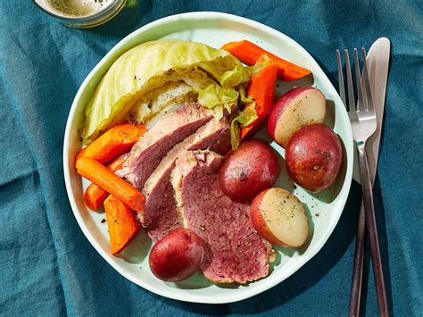 Corned Beef Entrees Crockpot Corned Beef With Stout & Onion Gravy