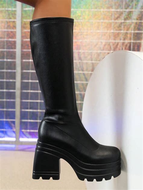 Suéteres Combinados à Moda, Novos Modelos de Botas de Cano Longo Pretas ...