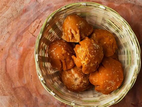 6 nutrient-rich jaggery varieties you need to try | The Times of India