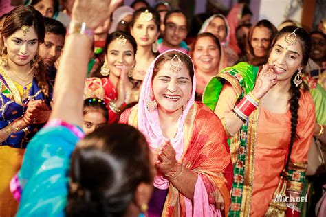 Sheesh Mahal Resort Fatehabad SikhWedding | Jujhar & Navpreet | Michael ...