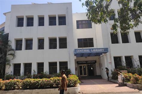 Scholarships and Faculty Support at SGGS Nanded Review by Prachi ...