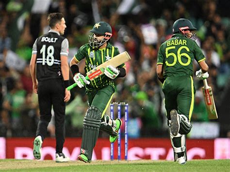 T20 WC: Azam, Rizwan find form, help Pakistan storm into final after 7 ...