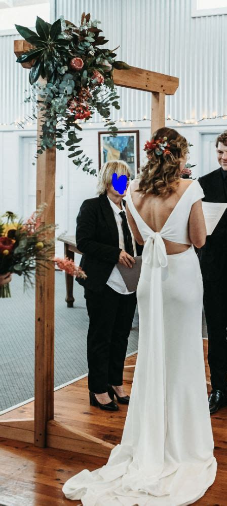 Katie Yeung Daisy Bridal 'Abella' Wedding Dress Save 37% - Stillwhite