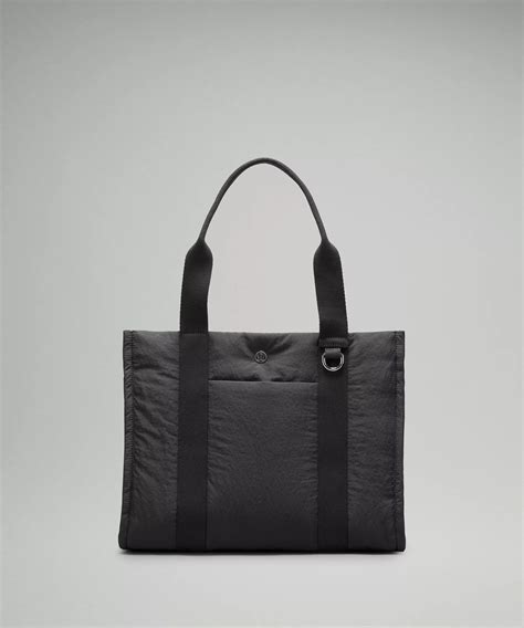 Spacious Shoulder Bags | lululemon