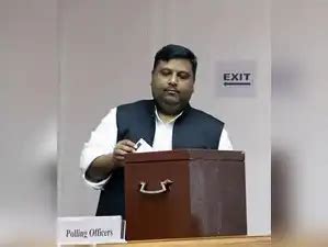 Imran Hussain: 85% of target population got free ration in June: Delhi ...