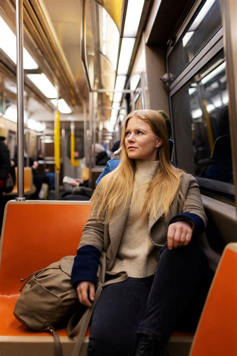 Page 3 | Metro Photos - Download Free High-Quality Pictures | Freepik