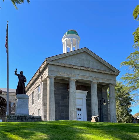 Barnstable County Courthouse // 1831 - Buildings of New England
