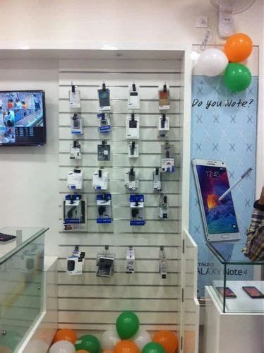 Mobile Accessories Display Rack - Slatwall Display Panels Manufacturer ...
