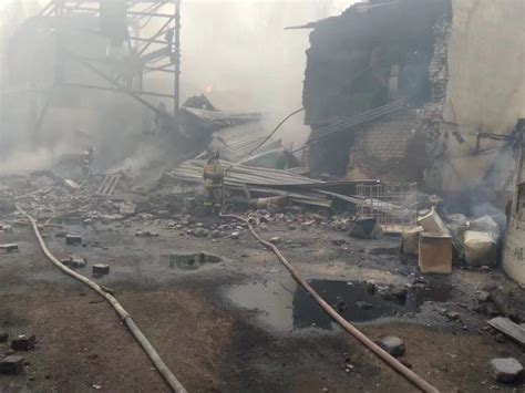 俄一工厂爆炸致85伤 住院伤者将各获15万卢布援助(含视频)_手机新浪网