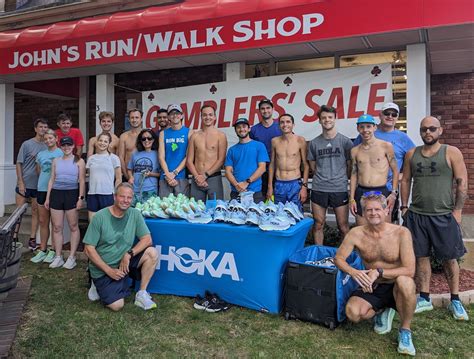 STRIDERS — John's Run/Walk Shop