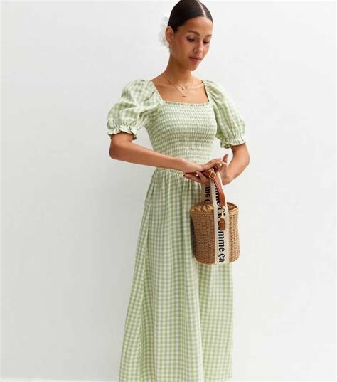 Green Checked Puff Sleeve Midi Dress | New Look