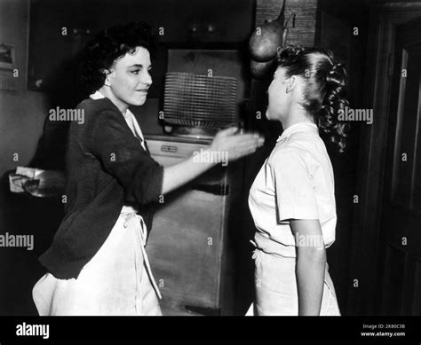 Joan collins betty lou keim hi-res stock photography and images - Alamy