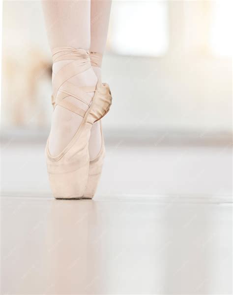 Ballet Dancers On Pointe Feet