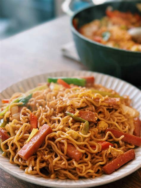 Spicy Stir-Fry Noodles (20 minutes!) - Tiffy Cooks