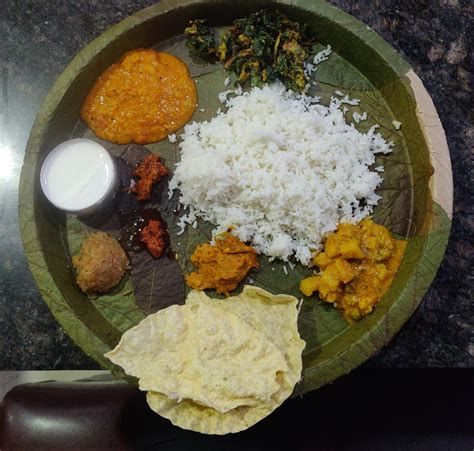 Kakatiya Deluxe: The Iconic Andhra mess of Ameerpet | Foodaholix