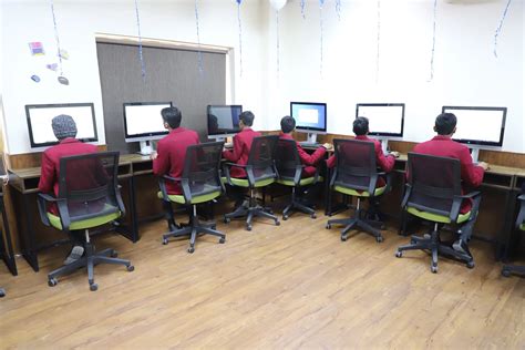 Computer Lab for Kids 的图像结果