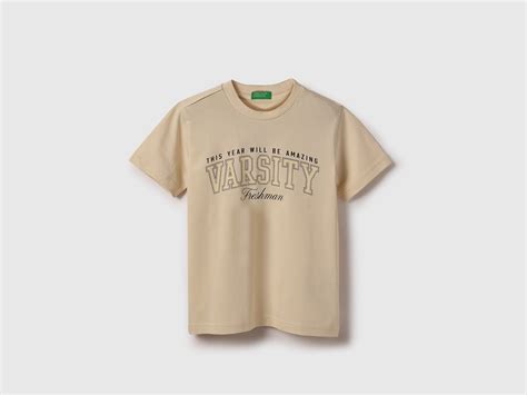 Regular Fit Round Neck Typography T-Shirt – United Colors of Benetton Store