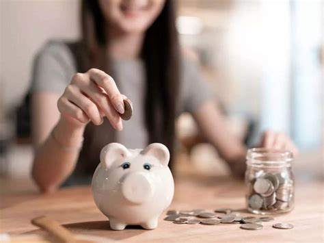 How to reach the Rs 10-lakh investment corpus milestone?