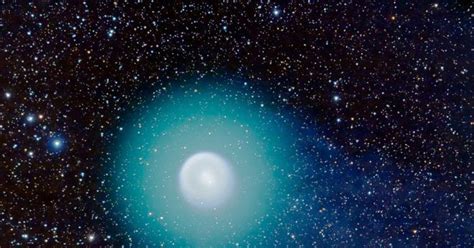 Comet That Exploded 的图像结果